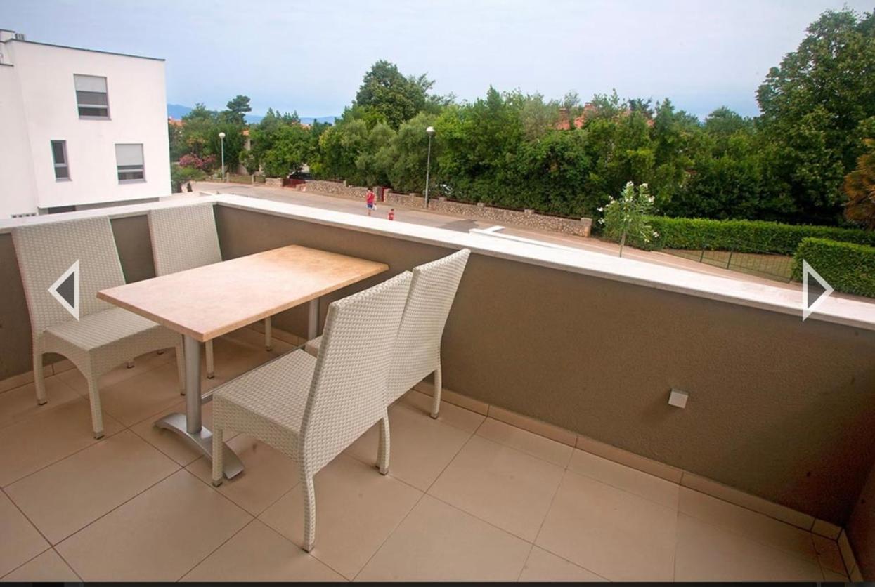 Daska Apartmani Njivice Extérieur photo